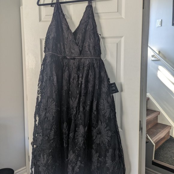 Lulu's Black Floral Lace Midi Dress - Picture 3 of 5